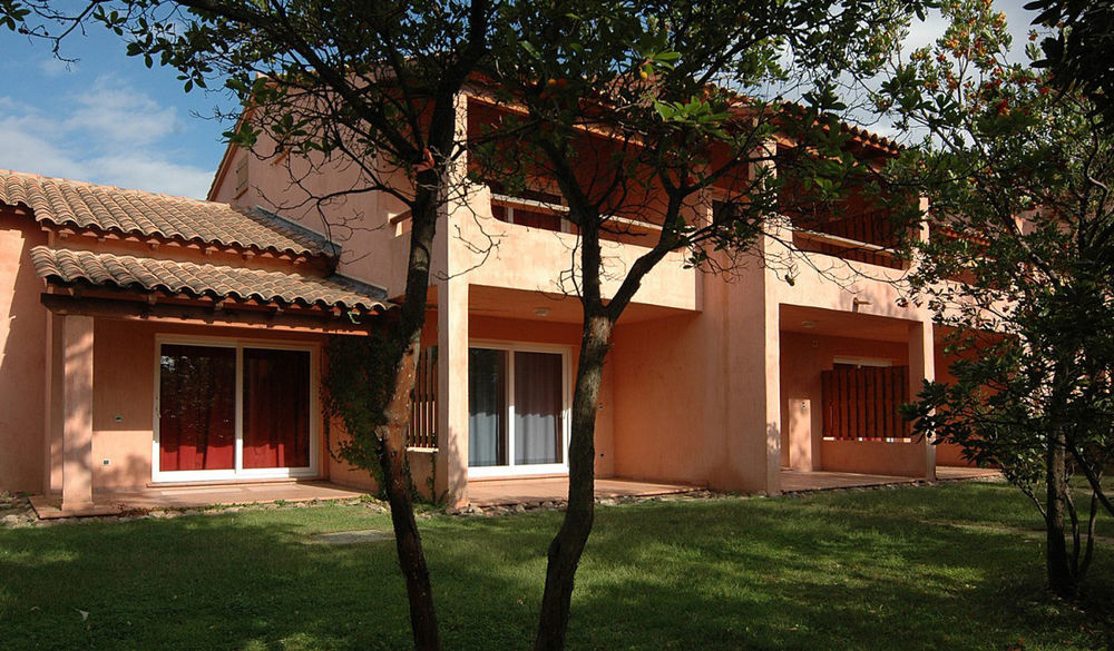 Complesso Residenziale Marina Di Pinarello Pinarellu Exterior foto