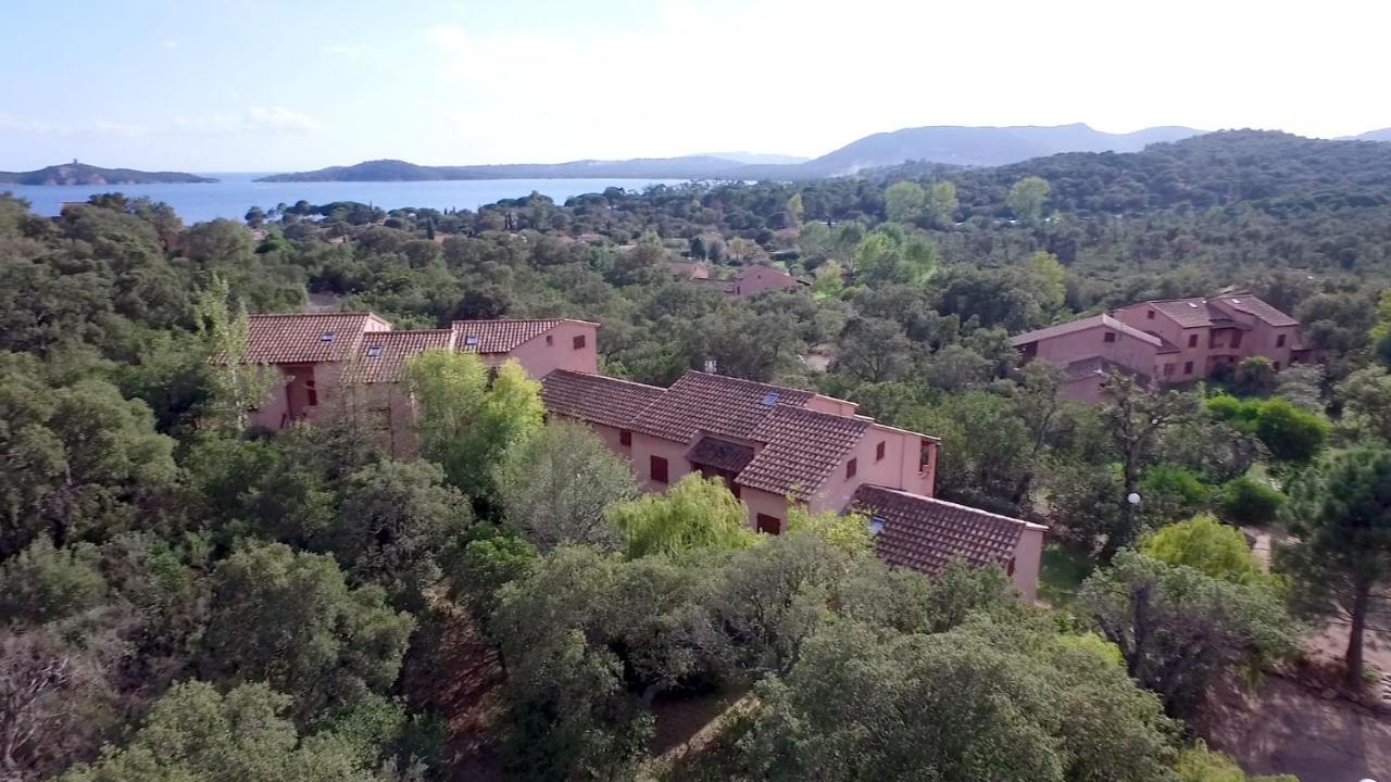 Complesso Residenziale Marina Di Pinarello Pinarellu Exterior foto