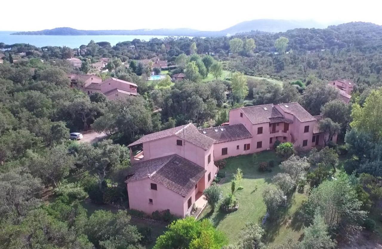 Complesso Residenziale Marina Di Pinarello Pinarellu Exterior foto
